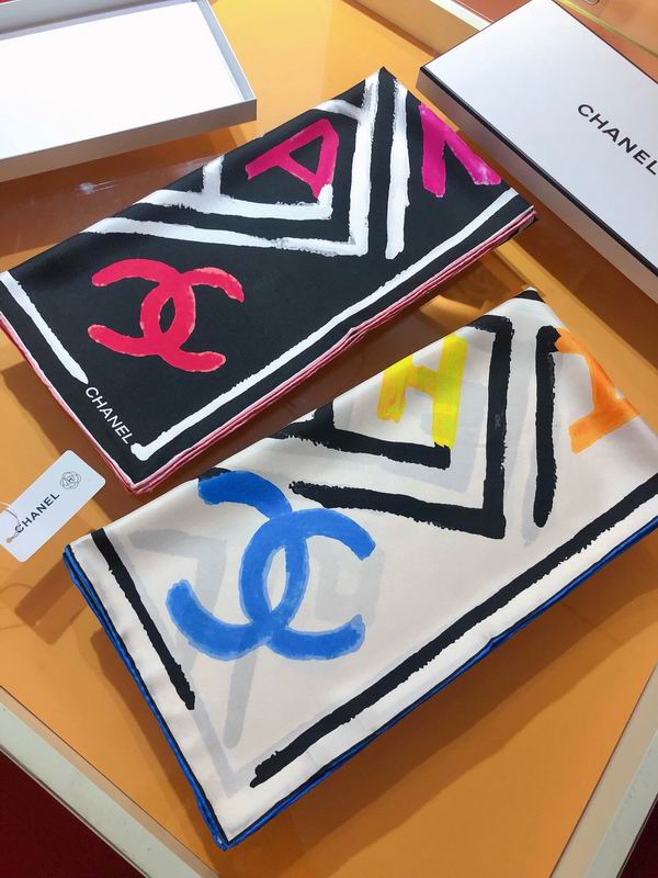 Chanel silk scarf 90X90cm E17 (5)